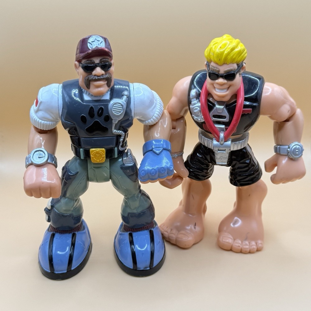 Fisher Price Rescue Heroes Bill Barker K9 Police Sandy Beach‎ Figures Lot of 2